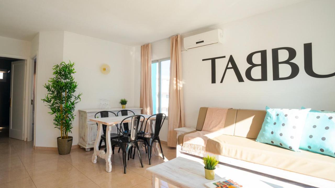 Tabbu Ibiza Apartments Плайя-ден-Босса Екстер'єр фото