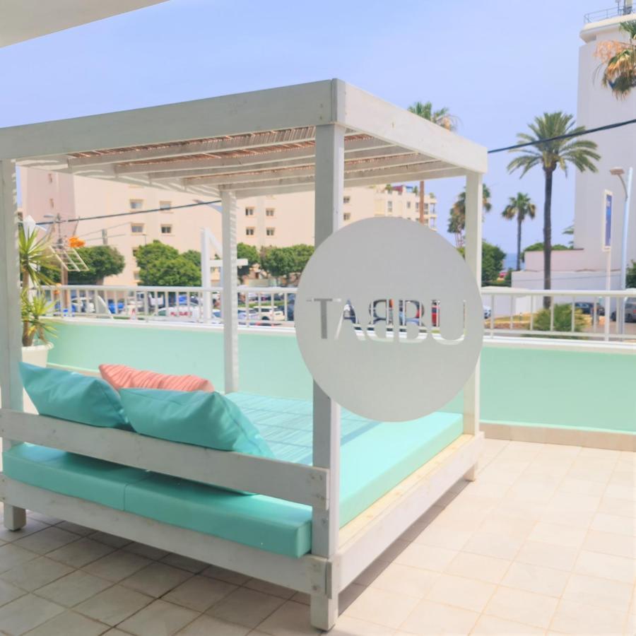 Tabbu Ibiza Apartments Плайя-ден-Босса Екстер'єр фото