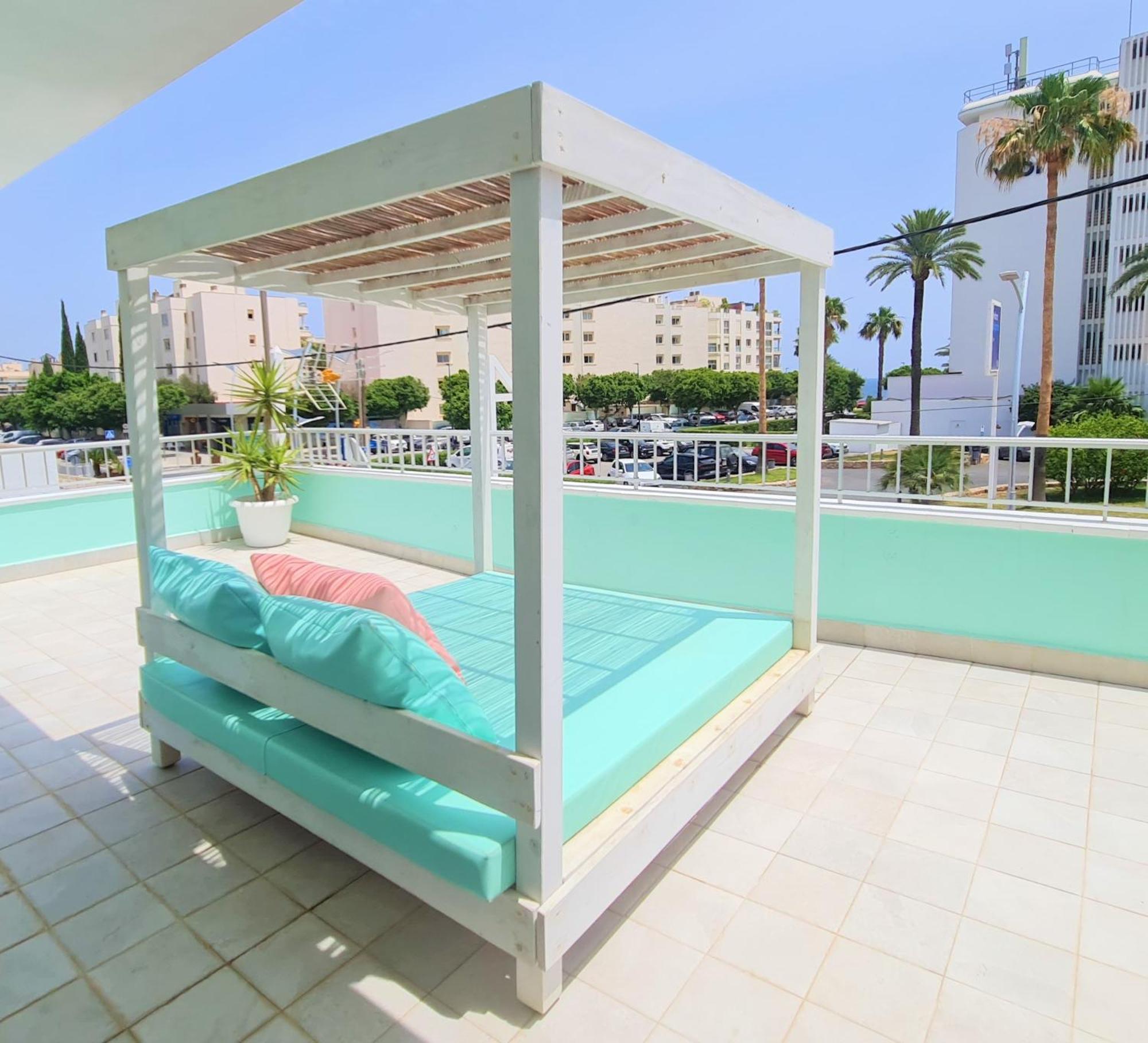 Tabbu Ibiza Apartments Плайя-ден-Босса Екстер'єр фото